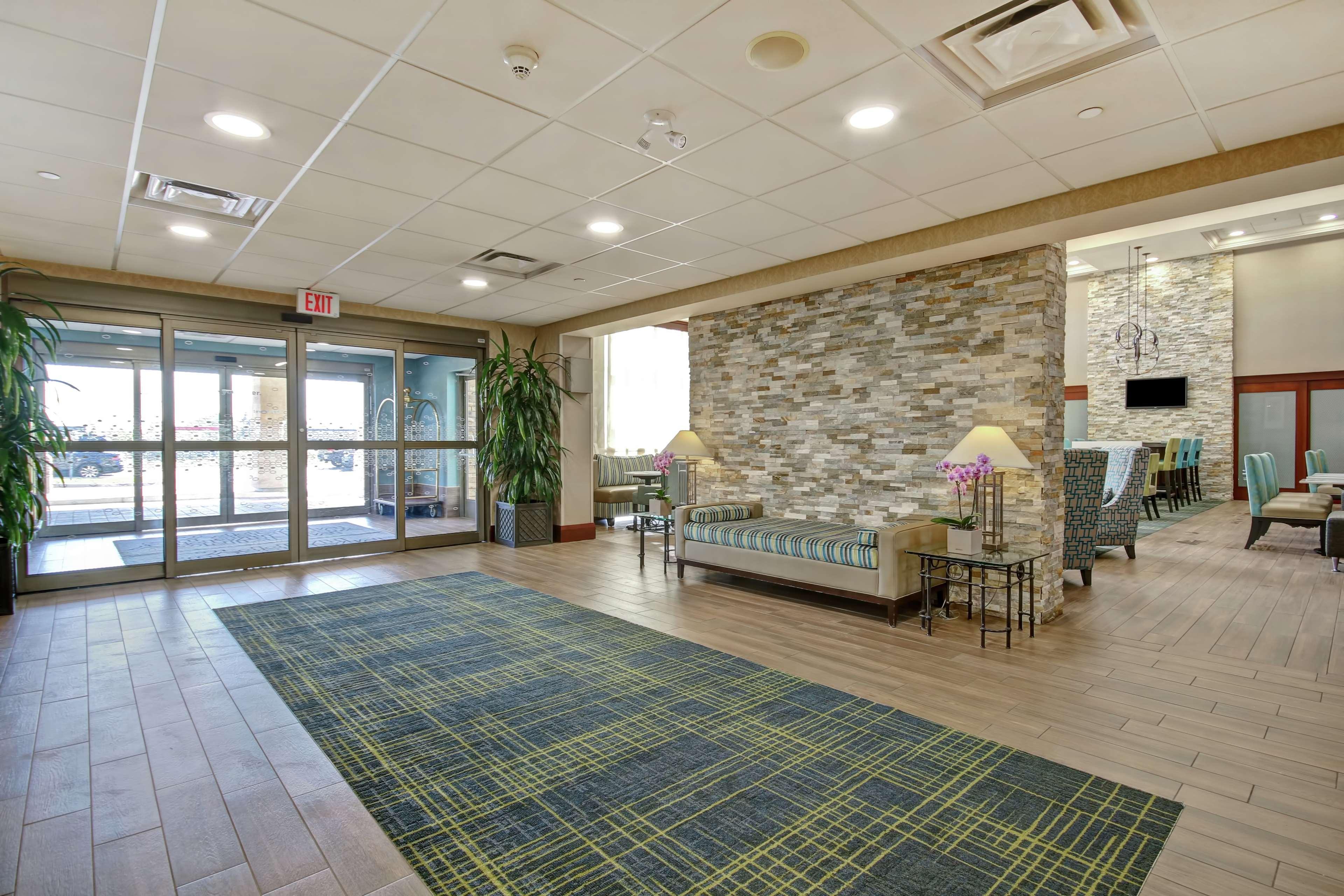Hampton Inn & Suites Guelph Ngoại thất bức ảnh