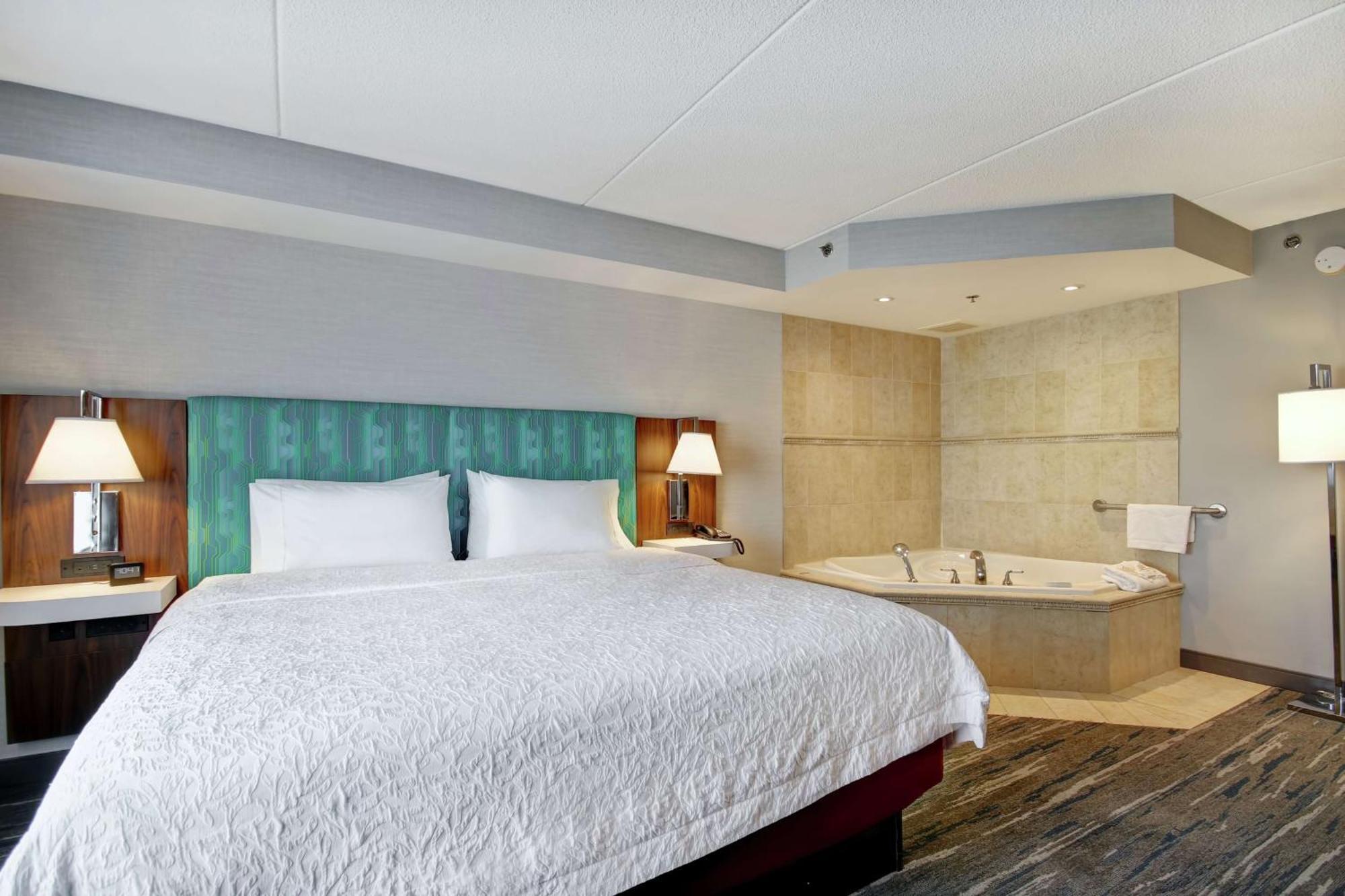 Hampton Inn & Suites Guelph Ngoại thất bức ảnh