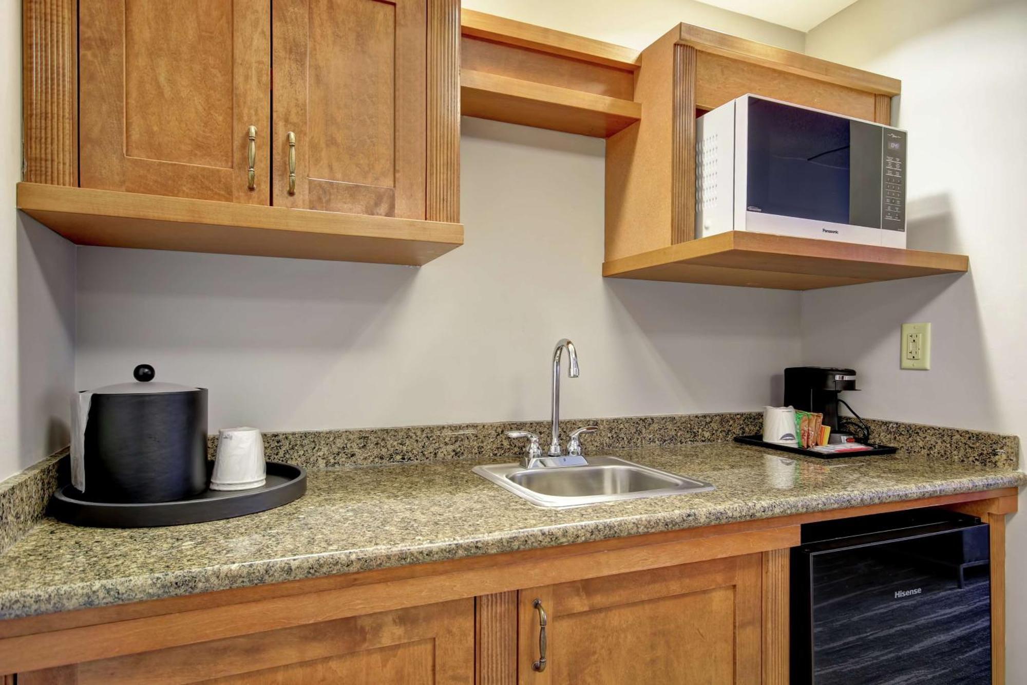 Hampton Inn & Suites Guelph Ngoại thất bức ảnh